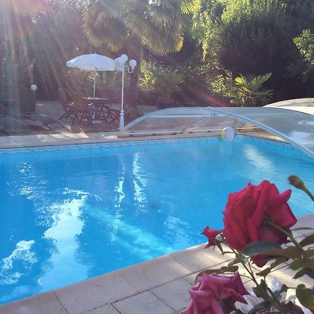 Le Lavoir Bed & Breakfast Chateauroux Bagian luar foto