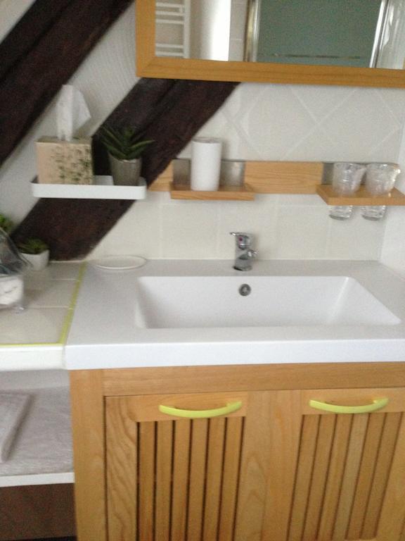 Le Lavoir Bed & Breakfast Chateauroux Ruang foto