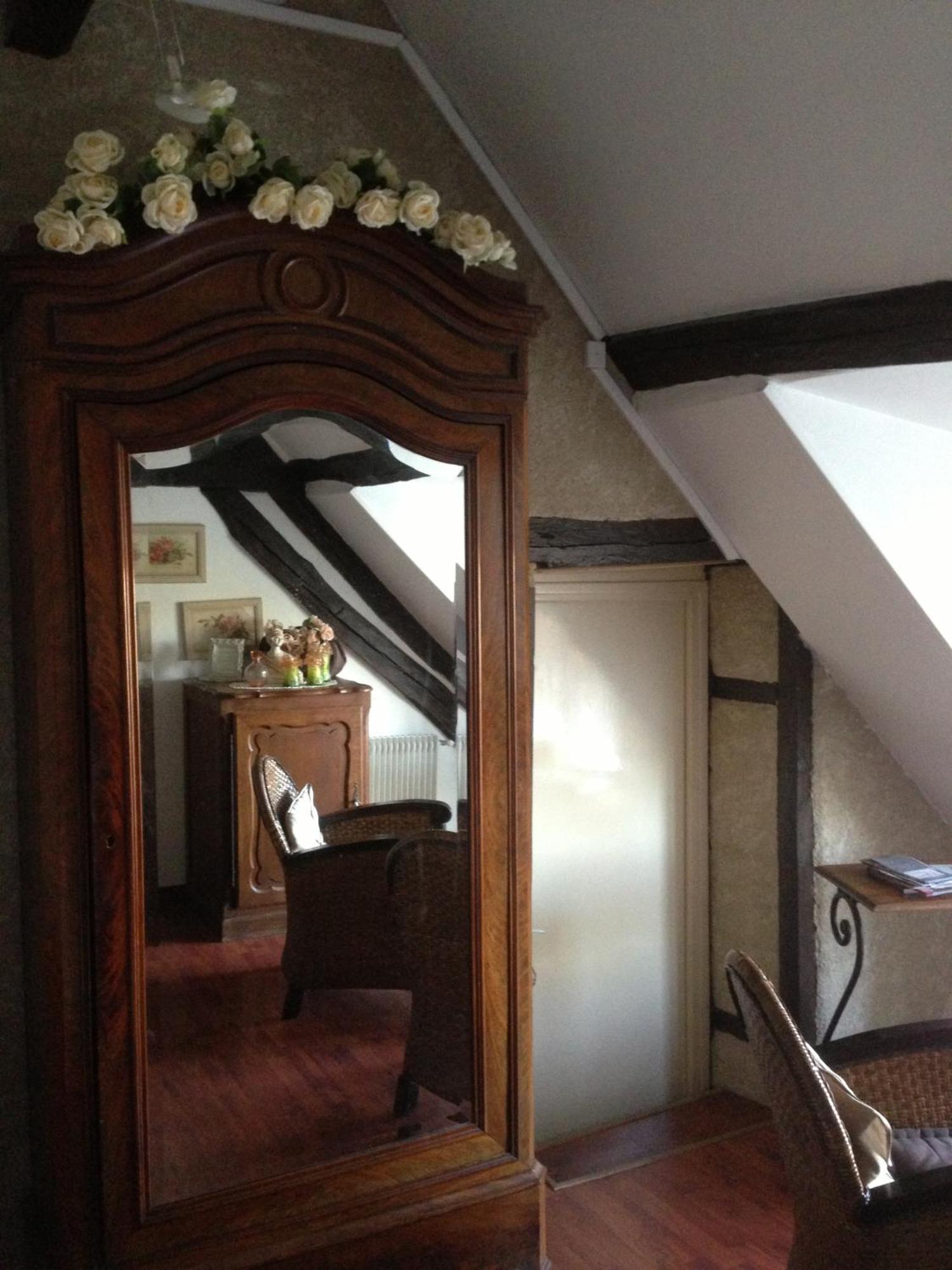 Le Lavoir Bed & Breakfast Chateauroux Bagian luar foto