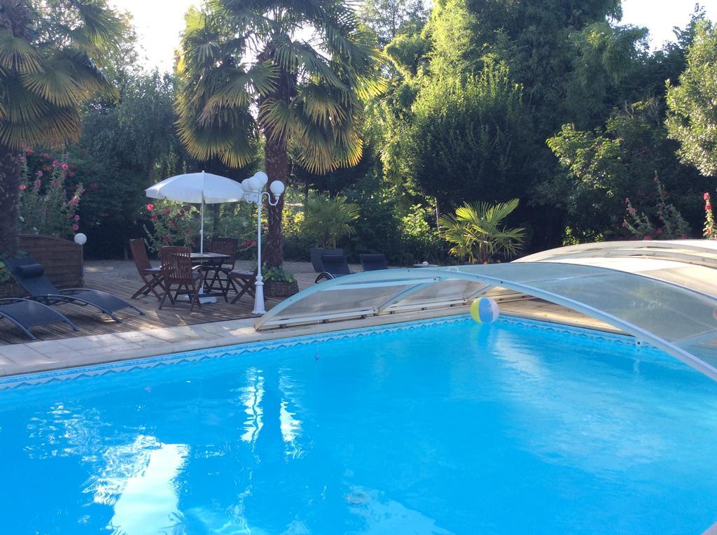 Le Lavoir Bed & Breakfast Chateauroux Bagian luar foto
