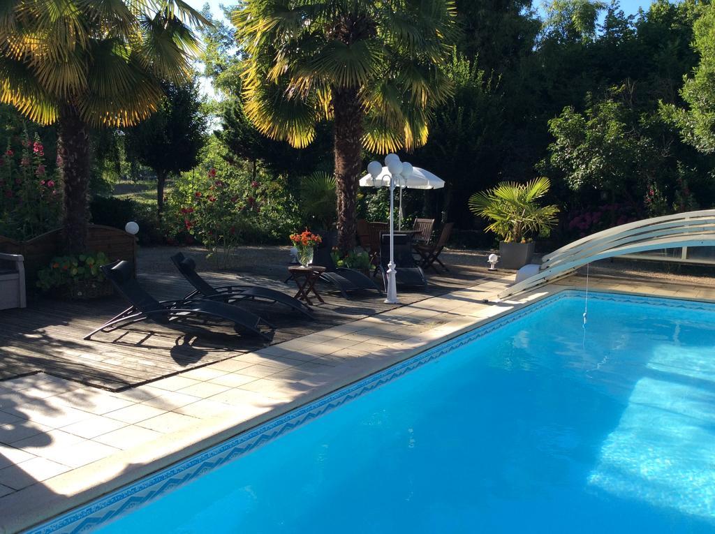 Le Lavoir Bed & Breakfast Chateauroux Bagian luar foto
